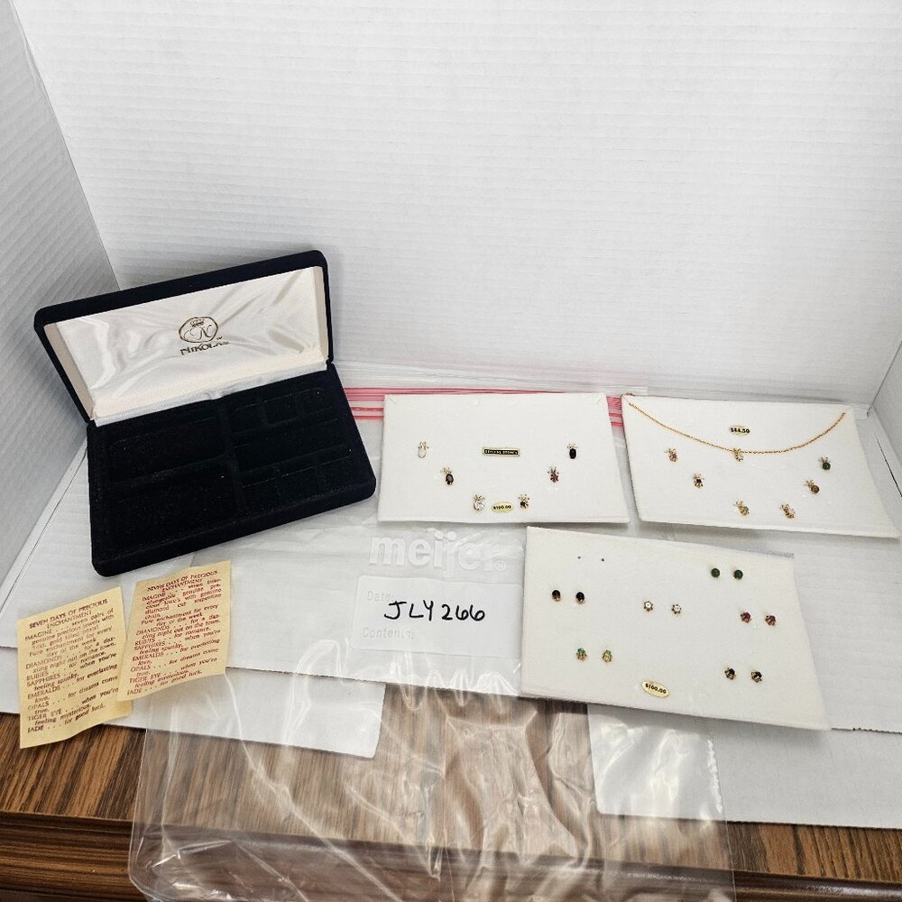 NIKOLAS JEWELERS GOLD-TONED MULTIPLE STONE OPTION CHARMS WITH MATCHING EARRINGS